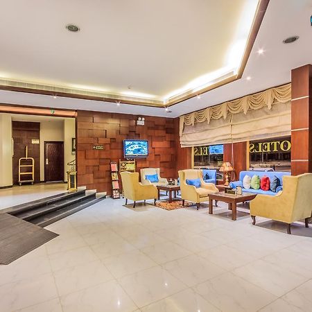 Al Muhaidb King Abdul Aziz - Al Malaz Riadh Exterior foto