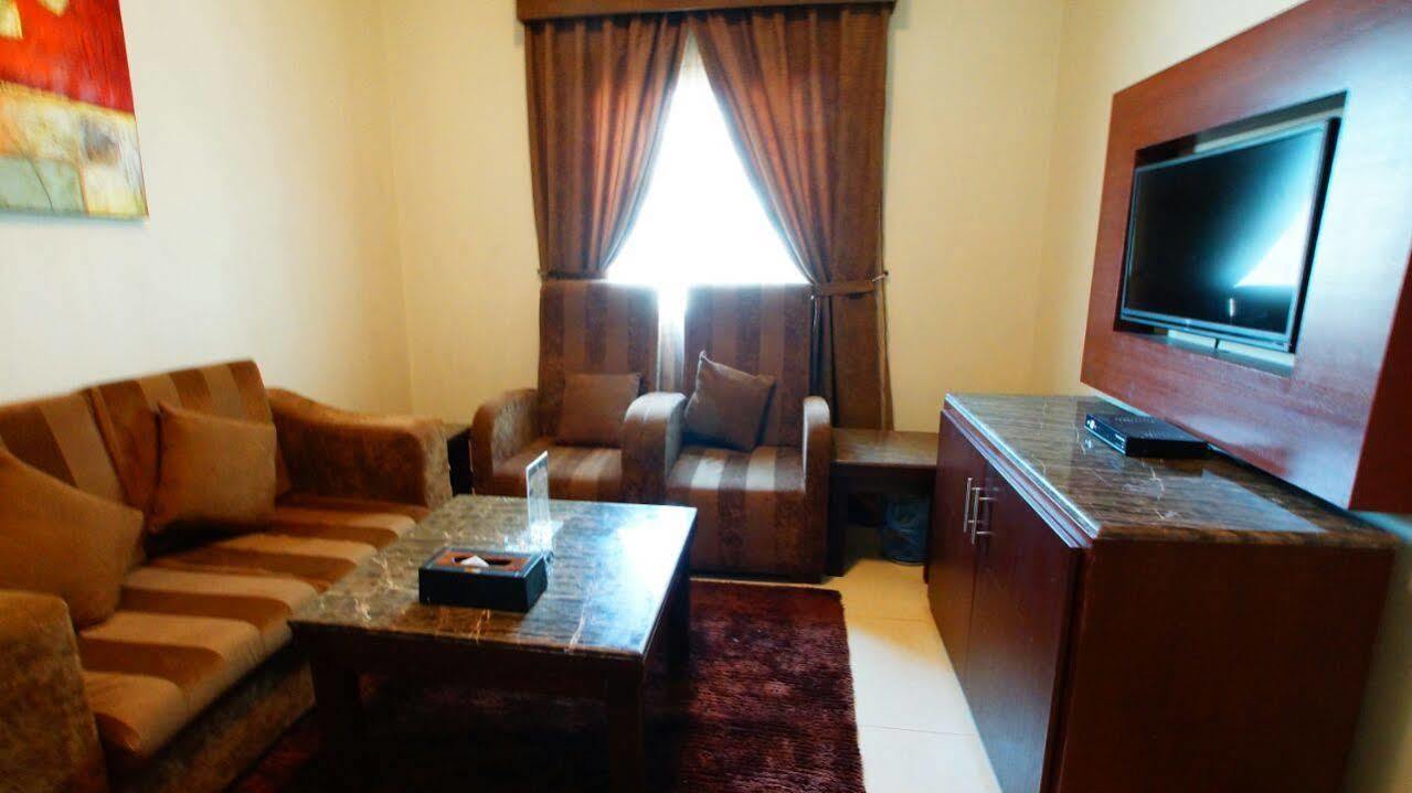 Al Muhaidb King Abdul Aziz - Al Malaz Riadh Exterior foto